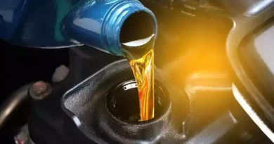 Oil Prices Rebound Slightly After Midweek Plunge