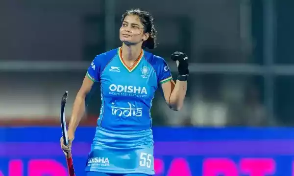 Deepika Becomes First Indian to Win Poligras Magic Skill Award