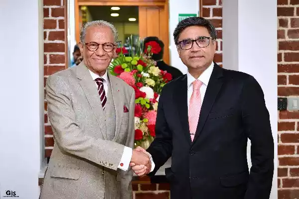 FS Misri calls on Mauritius PM Ramgoolam