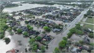 Texas Floods Kill 43