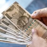 Rupee Gains 7 Paise Against US Dollar Post RBI Policy Decision