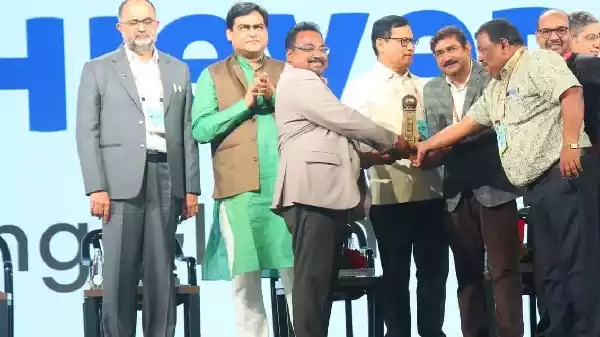 Odisha wins Best Stall award at India Maritime Week