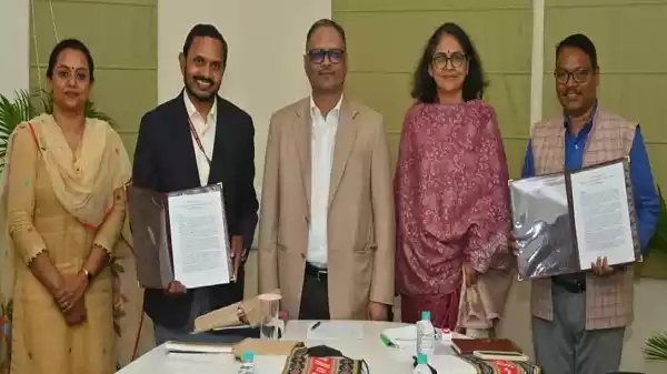Odisha and Meghalaya officials signing MoU on Early Childhood Development
