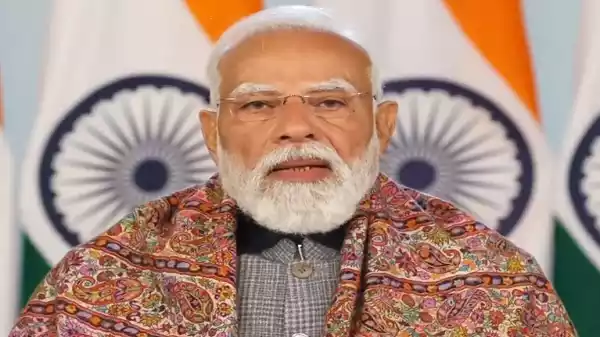 PM Narendra Modi greeting people on Uttar Pradesh Foundation Day celebration PM Narendra Modi greeting people on Uttar Pradesh Foundation Day celebration