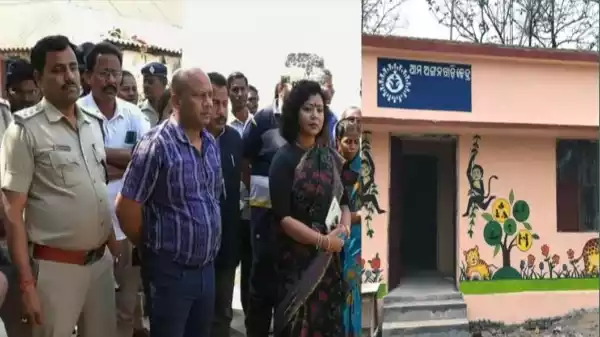 Anganwadi centre in Kendrapara village resuming normal functioning after caste dispute Anganwadi centre in Kendrapara village resuming normal functioning after caste dispute