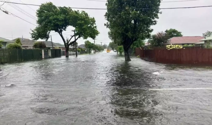 Cyclone Vaianu Threatens Auckland With Flood Risk
