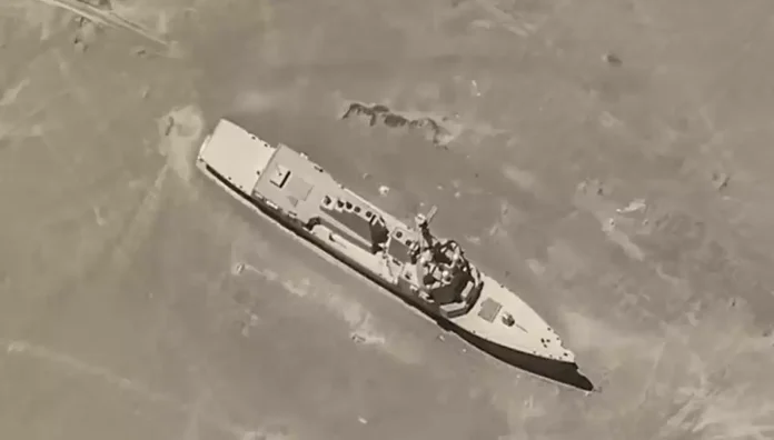 Satellite imagery showing a full-scale replica of a US Arleigh Burke-class destroyer at China's Ruoqiang Test Range.